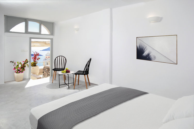 Lava Suites & Lounge