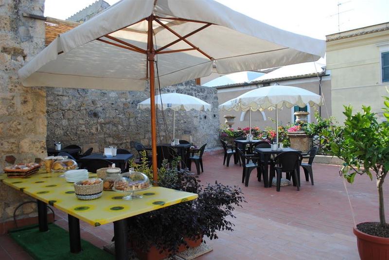 Le Camere Del Re Guest House
