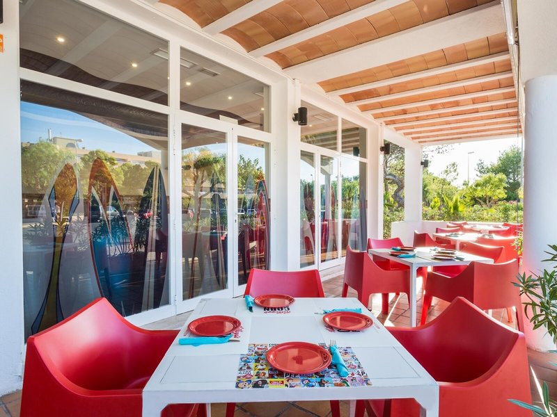Sirenis Seaview Country Club