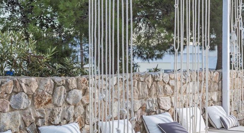 Loizos Stylish Residences