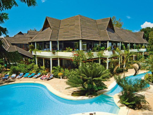 Travellers Beach Hotel