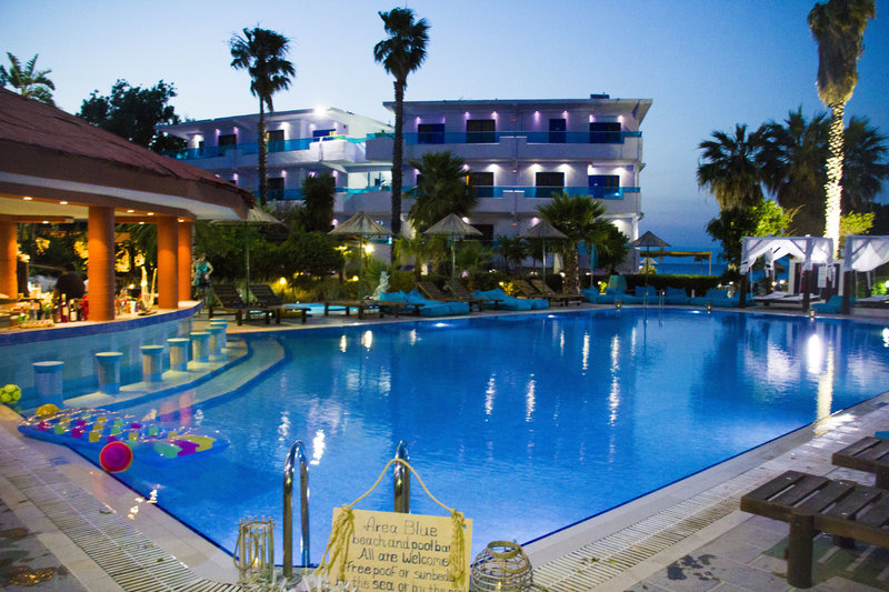 Latino Bay