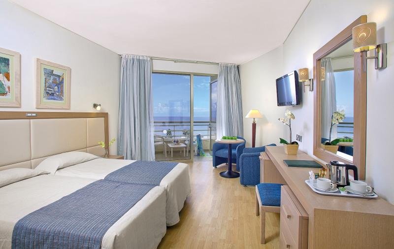 The Golden Coast Beach Hotel