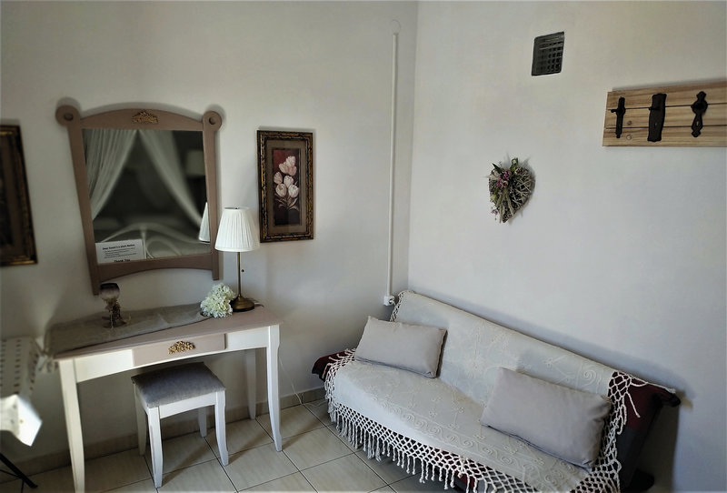Niki Apartments